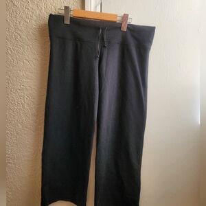 Lululemon- Wide Leg Crop Pant